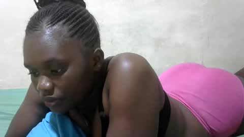 Snapshot of pretty_melan chatting on 03.18.26 pretty_melan online show from 03.18.26