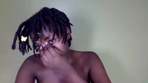 pretty_miya online show from 01.05.25