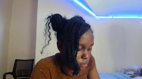 Snapshot of pretty_nyra chatting on 04.24.26 Nyra online show from 04.24.26