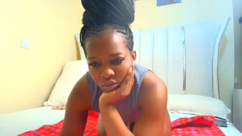 Snapshot of pretty_pussy2 chatting on 07.21.26 Essy online show from 07.21.26
