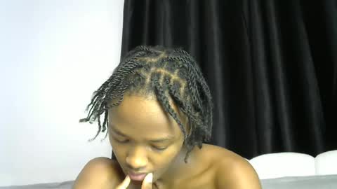 Snapshot of pretty_queennie chatting on 06.24.26 Pretty doll online show from 06.24.26