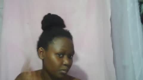 pretty_shanz online show from 11.15.25