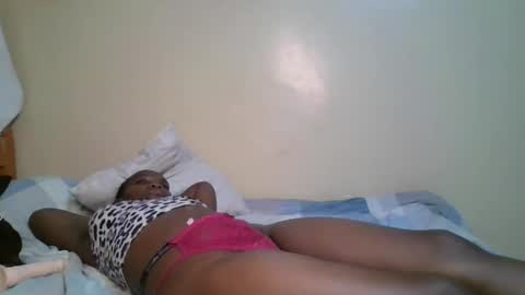 pretty_shila online show from 10.20.25