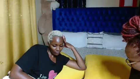 Snapshot of pretty_soniah chatting on 04.21.26 soniah online show from 04.21.26