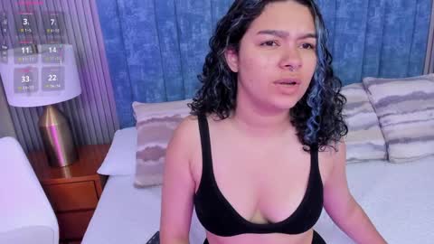 Daisy Flower online show from 03.30.26