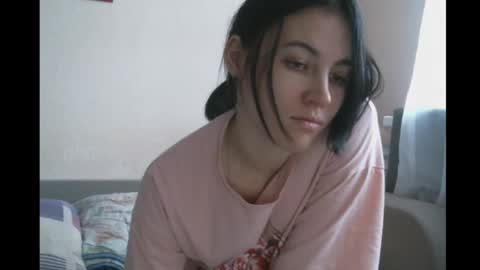 Snapshot of prettybella_7 chatting on 01.03.25 Bella online show from 01.03.25