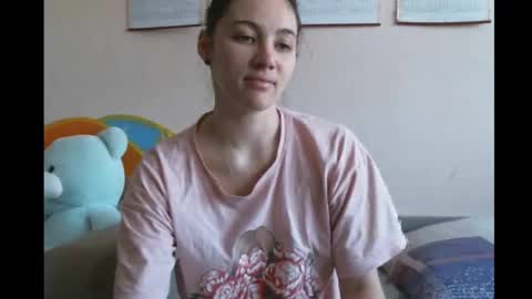 Snapshot of prettybella_7 chatting on 02.07.25 Bella online show from 02.07.25