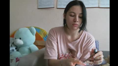 Snapshot of prettybella_7 chatting on 02.13.25 Bella online show from 02.13.25