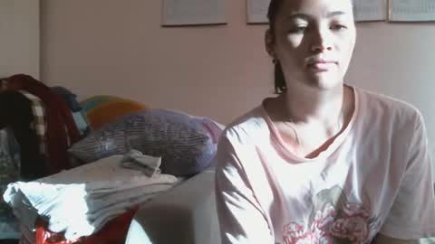 Snapshot of prettybella_7 chatting on 09.16.25 Bella online show from 09.16.25