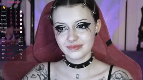 Violet online show from 12.10.24