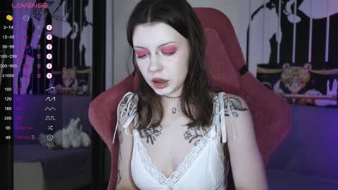 Violet online show from 01.04.25