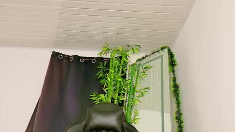 Enzo  Denis online show from 12.13.25