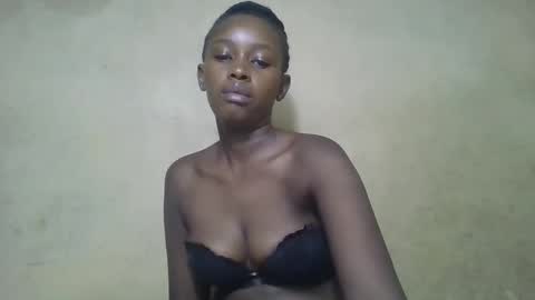 Snapshot of prettycarl_2 chatting on 09.13.25 prettycarl_2 online show from 09.13.25