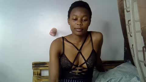 Snapshot of prettycoco_ chatting on 04.22.26 coco online show from 04.22.26