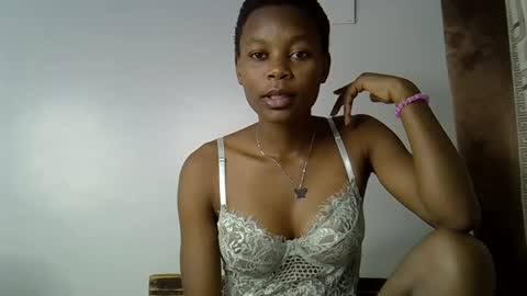 Snapshot of prettycoco_ chatting on 04.25.26 coco online show from 04.25.26