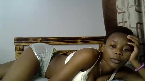 Snapshot of prettycoco_ chatting on 04.27.26 coco online show from 04.27.26