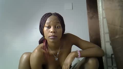 Snapshot of prettycoco_ chatting on 05.19.26 coco online show from 05.19.26