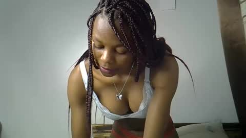 Snapshot of prettycoco_ chatting on 05.27.26 coco online show from 05.27.26