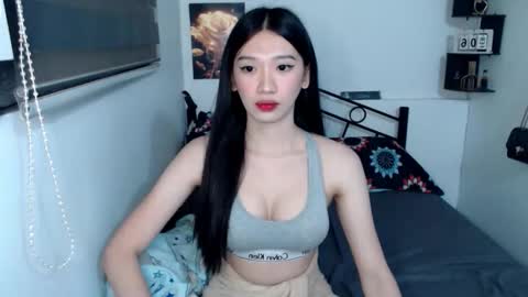 Snapshot of prettycumnotes69 chatting on 02.11.26 ASHLEY online show from 02.11.26