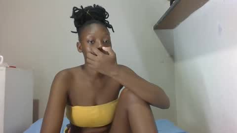 Snapshot of prettydollk_dons chatting on 02.21.26 prettydollk_dons online show from 02.21.26