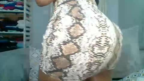 PrettyEla online show from 09.10.25