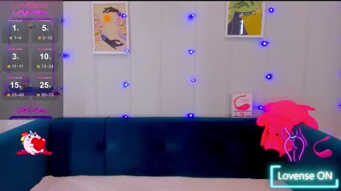 Snapshot of prettyevie chatting on 01.13.26 Evie online show from 01.13.26