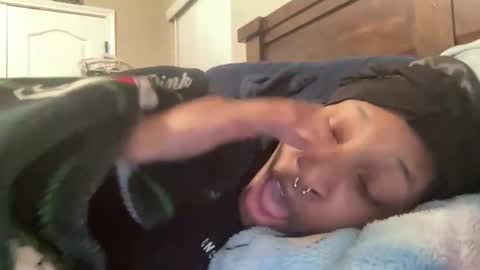 prettyfacefemale online show from 02.18.26