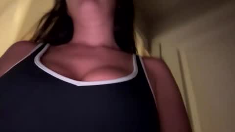Snapshot of prettygirll23 chatting on 06.04.26 prettygirllltorii online show from 06.04.26