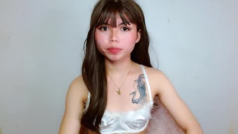 Snapshot of prettyjulian chatting on 12.10.24 SEXY JULIA online show from 12.10.24