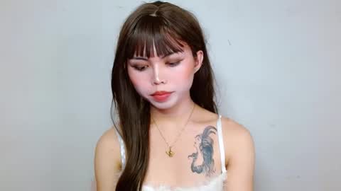 Snapshot of prettyjulian chatting on 12.23.24 SEXY JULIA online show from 12.23.24