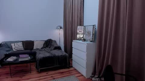 Eva online show from 11.24.25