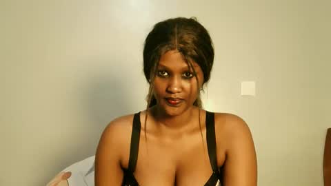 prettykeilaa online show from 06.05.26