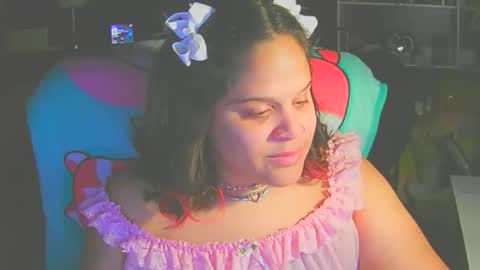Snapshot of prettykittymami69 chatting on 12.17.25 prettykittymami69 online show from 12.17.25