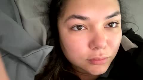 prettylatinamomma01 online show from 11.28.25