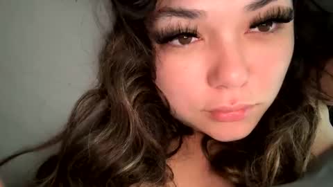 prettylatinamomma01 online show from 12.03.25