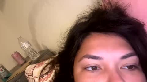 prettylatinamomma01 online show from 04.26.26