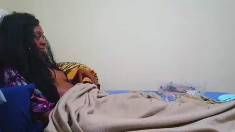 Snapshot of prettylondond chatting on 07.10.26 prettylondond online show from 07.10.26