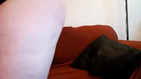 Leah online show from 04.07.26