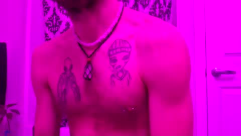 Snapshot of prettysolidd7 chatting on 10.01.25 prettysolidd7 online show from 10.01.25