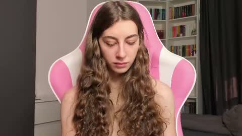 Snapshot of prettysomething chatting on 06.14.26 Sophie next stream will be at Monday i will wait you guys online show from 06.14.26