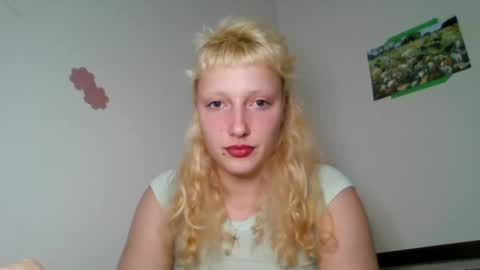 Dahlia online show from 12.05.24