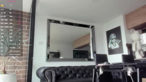 Snapshot of pretur_crubaa chatting on 09.17.25 PRETUR online show from 09.17.25