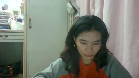 Snapshot of prety784828 chatting on 09.25.25 prety784828 online show from 09.25.25