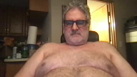 Snapshot of priapisman chatting on 03.10.25 Priapisman online show from 03.10.25