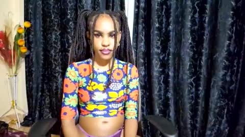 Snapshot of priceless_sexy chatting on 09.14.25 priceless_sexy online show from 09.14.25