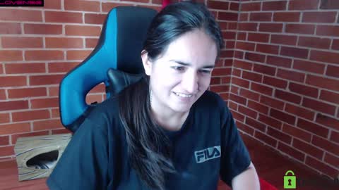 Snapshot of princesa_leia_zathur chatting on 05.11.26 Leia online show from 05.11.26