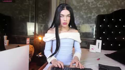 Snapshot of princess__valery chatting on 11.30.25 valery online show from 11.30.25