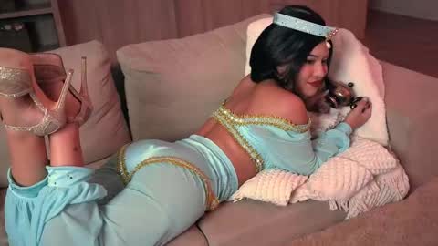 princess_and_papi online show from 10.24.25
