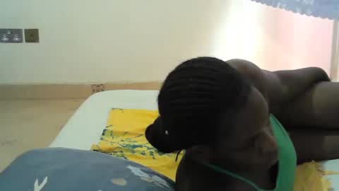 Snapshot of princess_cutie chatting on 02.24.25 princess online show from 02.24.25