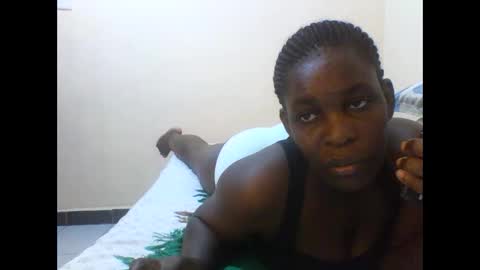 Snapshot of princess_cutie chatting on 03.24.26 princess online show from 03.24.26
